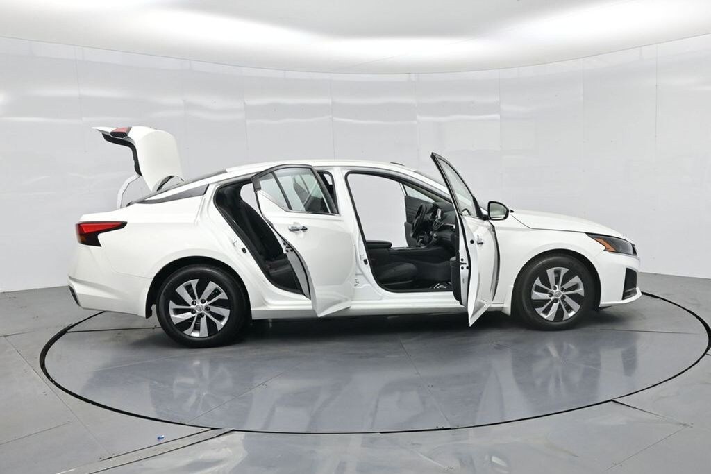 Used 2023 Nissan Altima 2.5 S Sedan