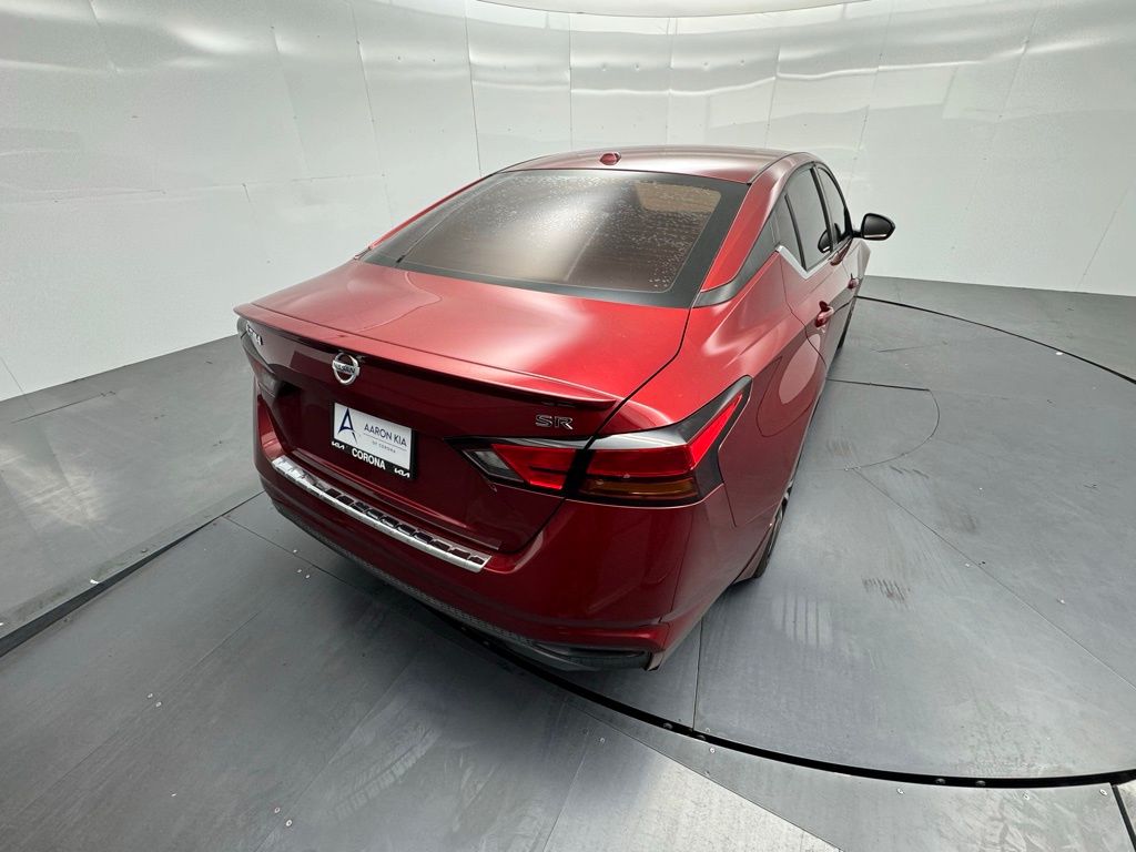 2019 Nissan Altima 2.5 SR photo 5