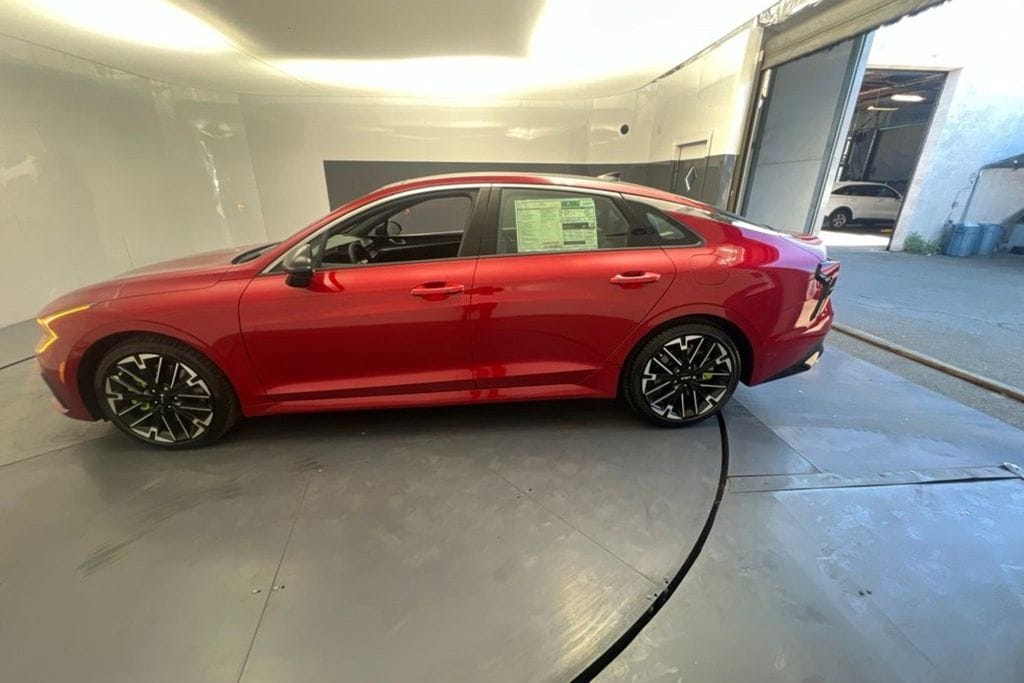 2026 Kia K5 GT - Photo 16