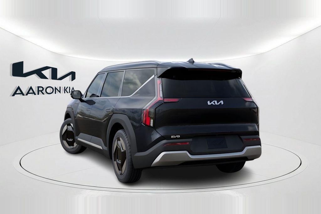 New 2026 Kia EV9 Wind SUV