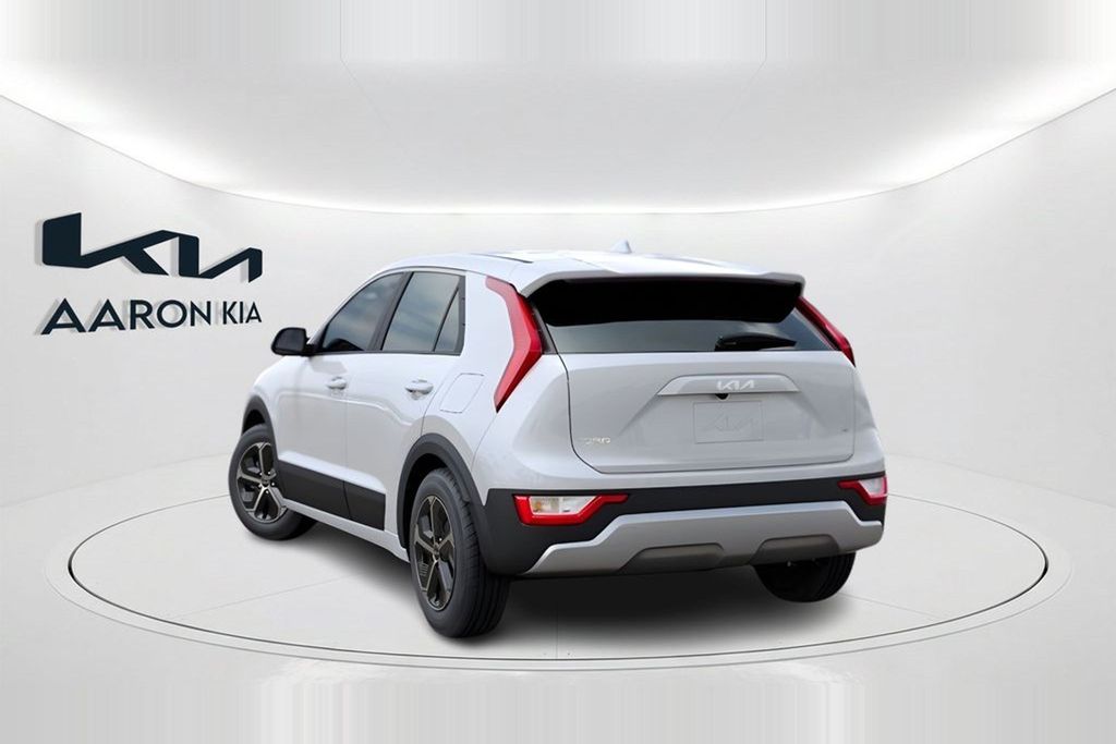 New 2026 Kia Niro LX SUV
