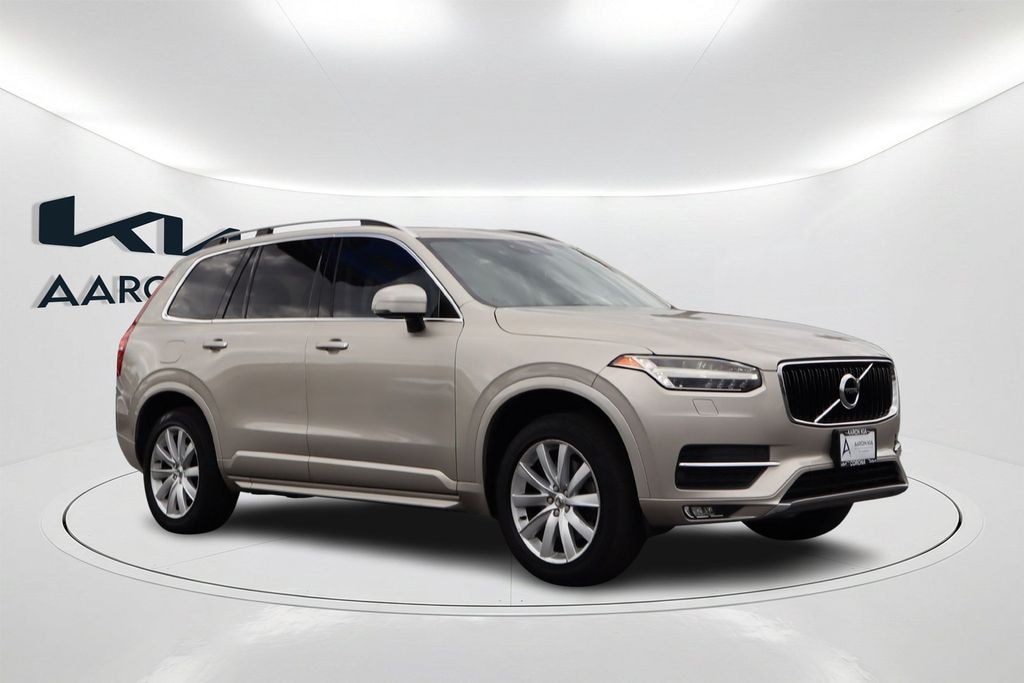 Used 2016 Volvo XC90 T6 Momentum AWD SUV