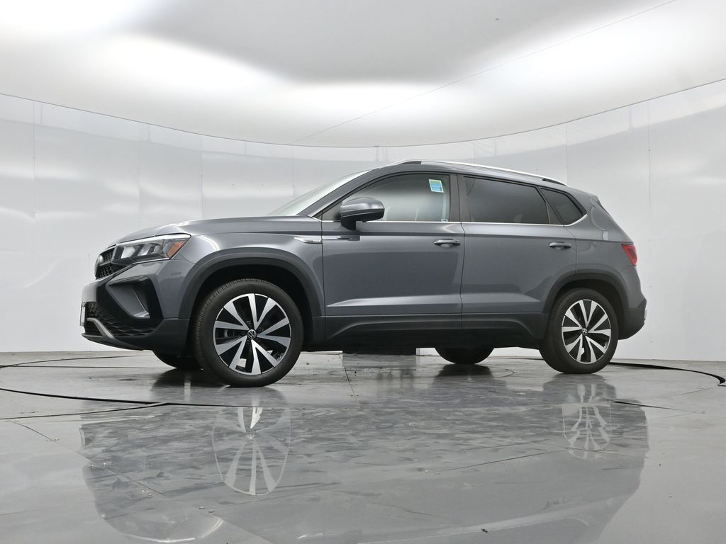 2023 Volkswagen Taos 1.5T SE photo 5