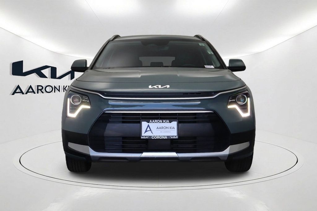 Used 2025 Kia Niro Plug-In Hybrid EX SUV