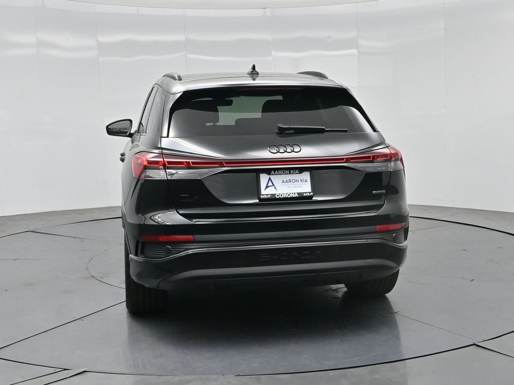 2024 Audi Q4 e-tron 55 Premium photo 4