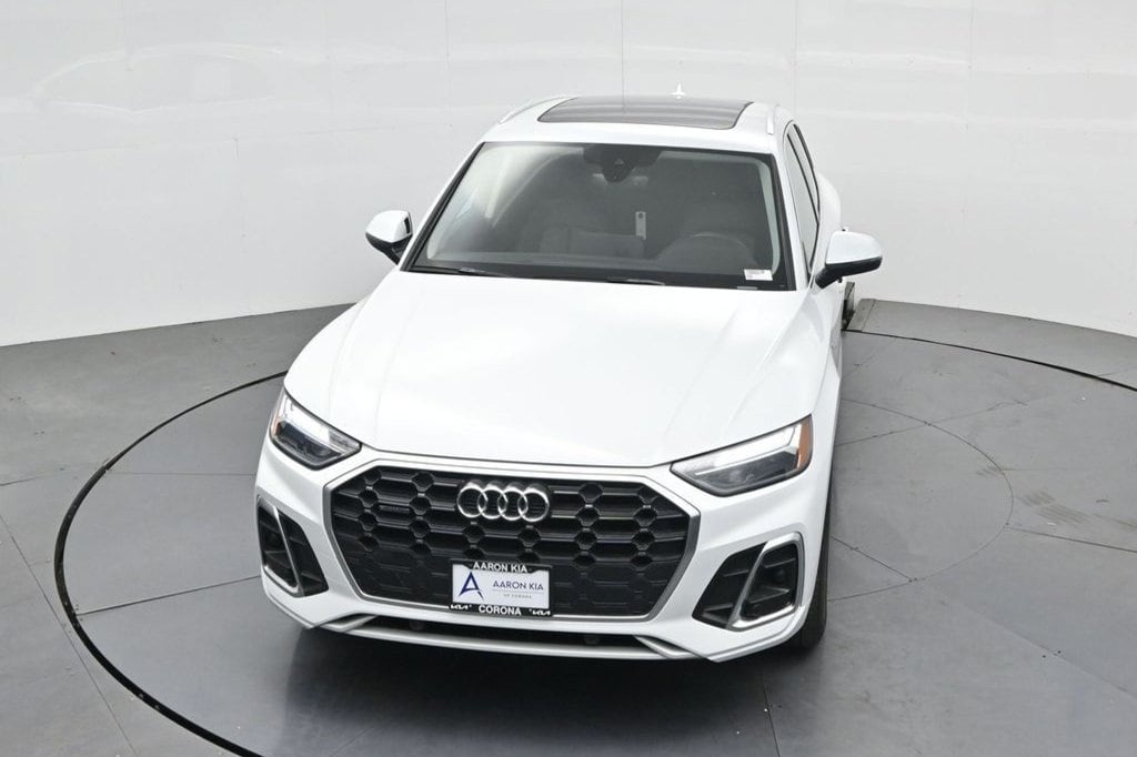 2023 Audi Q5 Premium - Photo 9