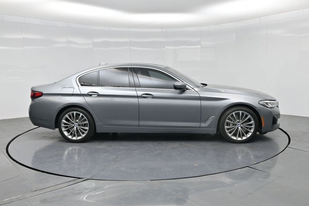 2023 BMW 5 Series 540i - Photo 4