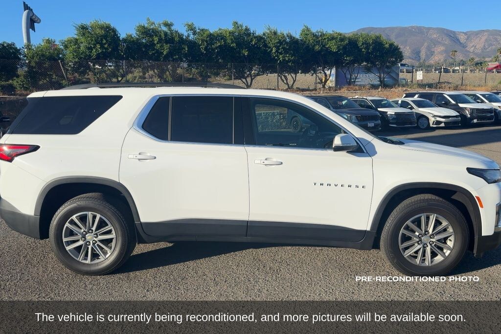 Used 2023 Chevrolet Traverse LT Cloth w/1LT SUV