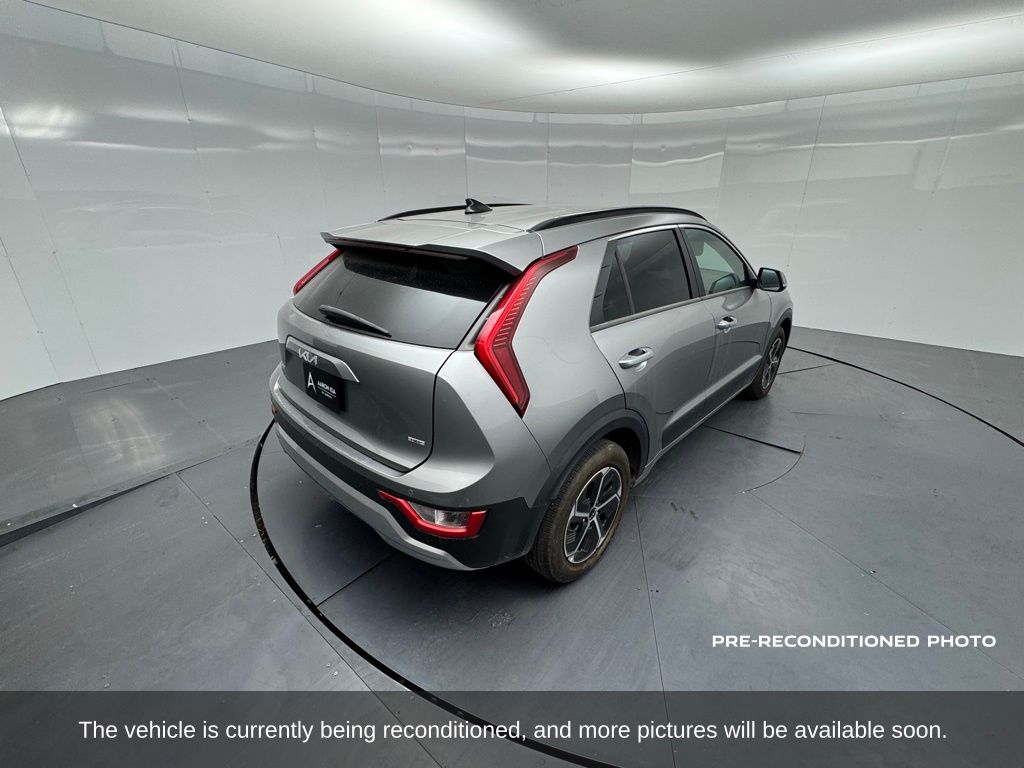 2024 Kia Niro EX photo 5