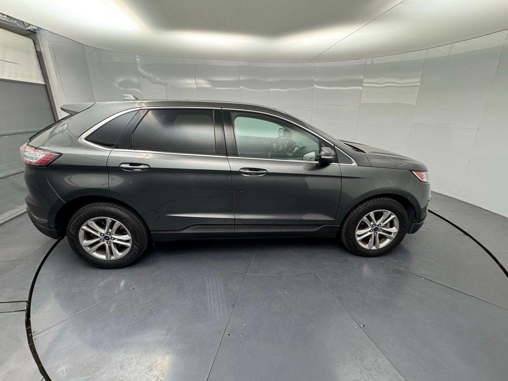 2017 Ford Edge SEL photo 6