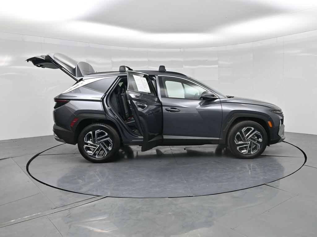 Used 2025 Hyundai Tucson Hybrid Limited SUV
