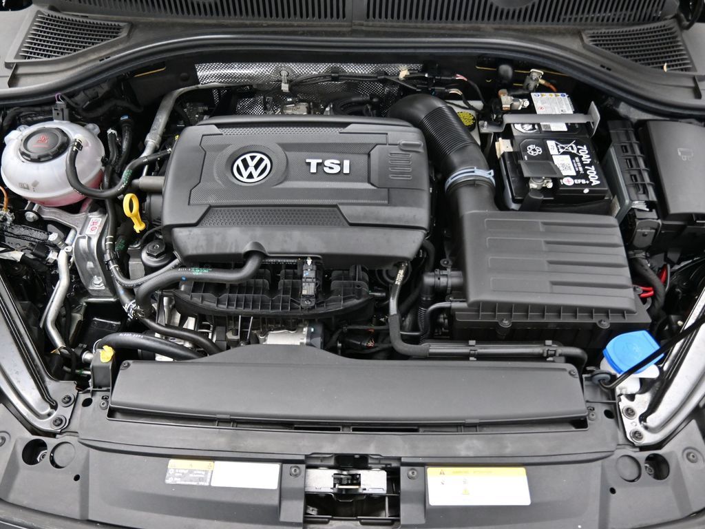 2025 Volkswagen Jetta GLI 2.0T Autobahn photo 6