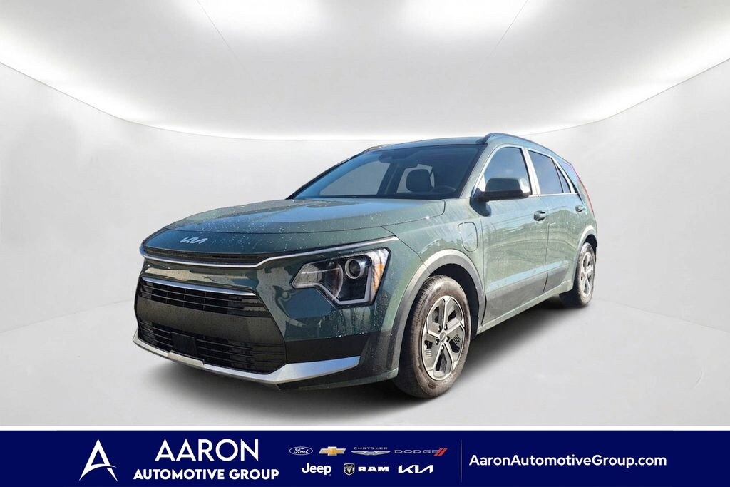 Used 2025 Kia Niro Plug-In Hybrid EX SUV