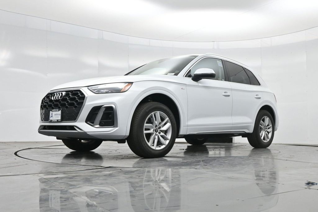 2023 Audi Q5 Premium - Photo 11