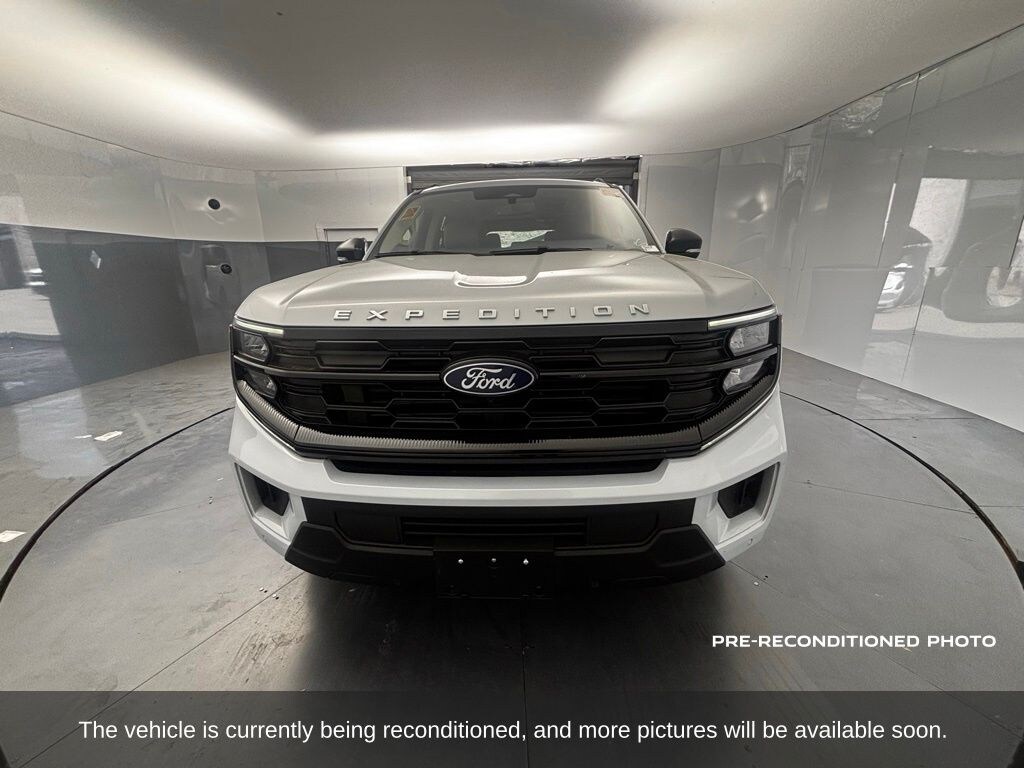 Used 2025 Ford Expedition Max Active SUV