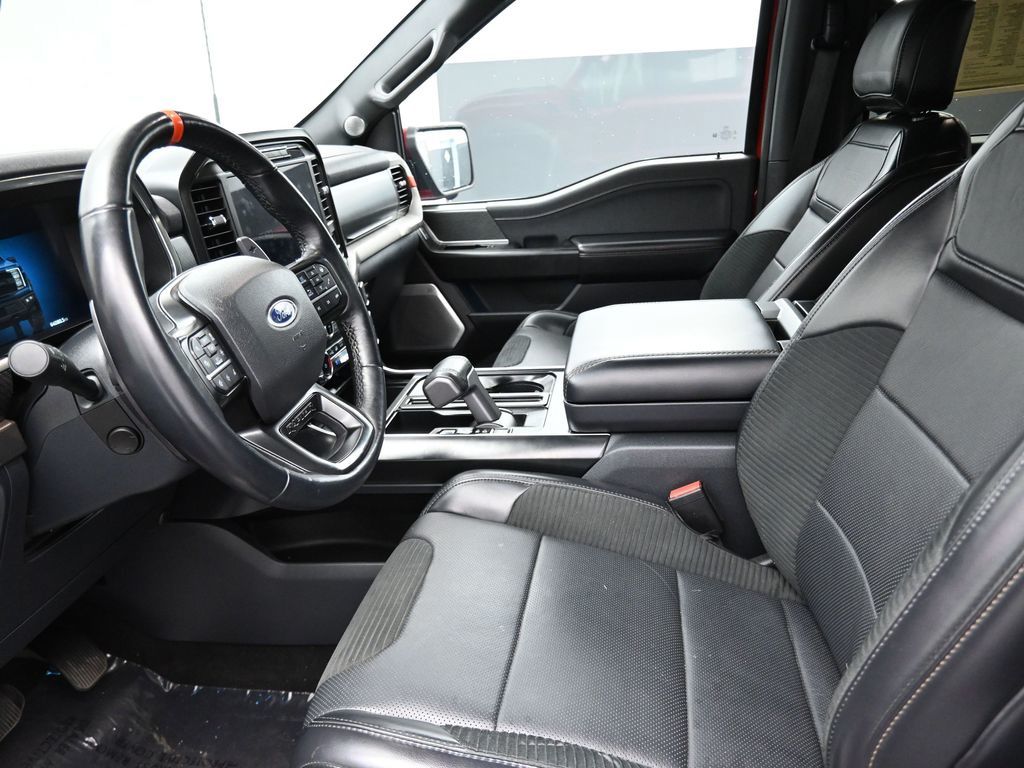 2023 Ford F-150 Raptor photo 3