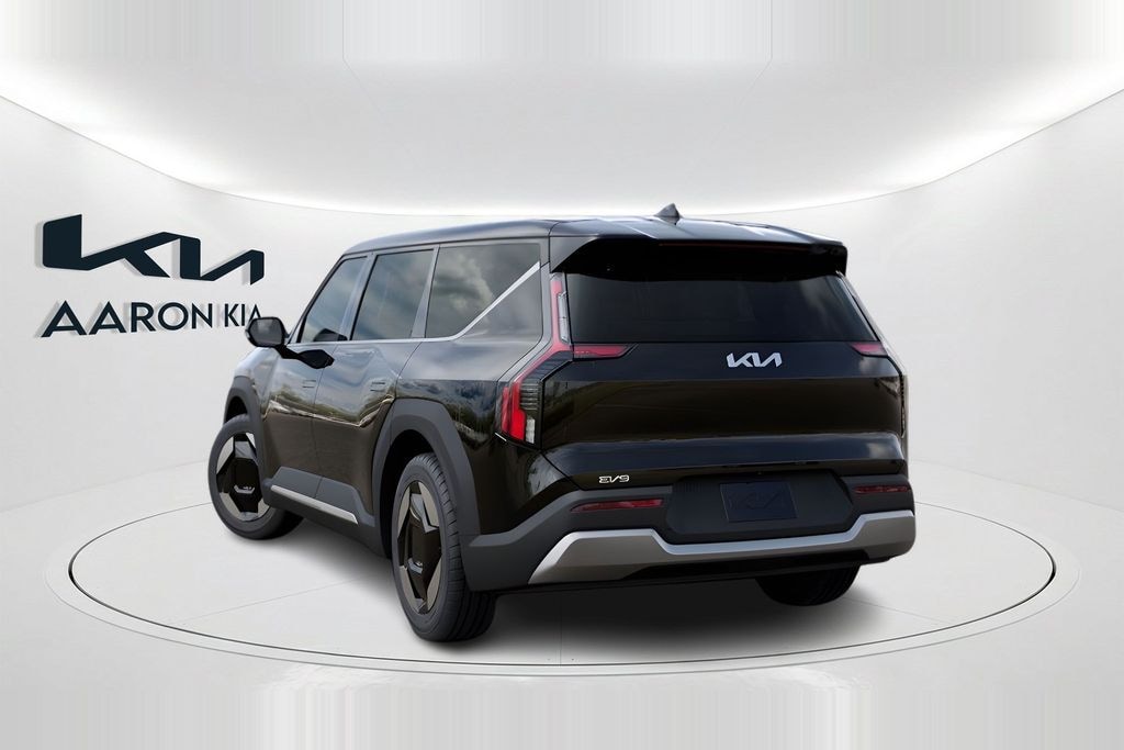 New 2026 Kia EV9 Light Long Range SUV