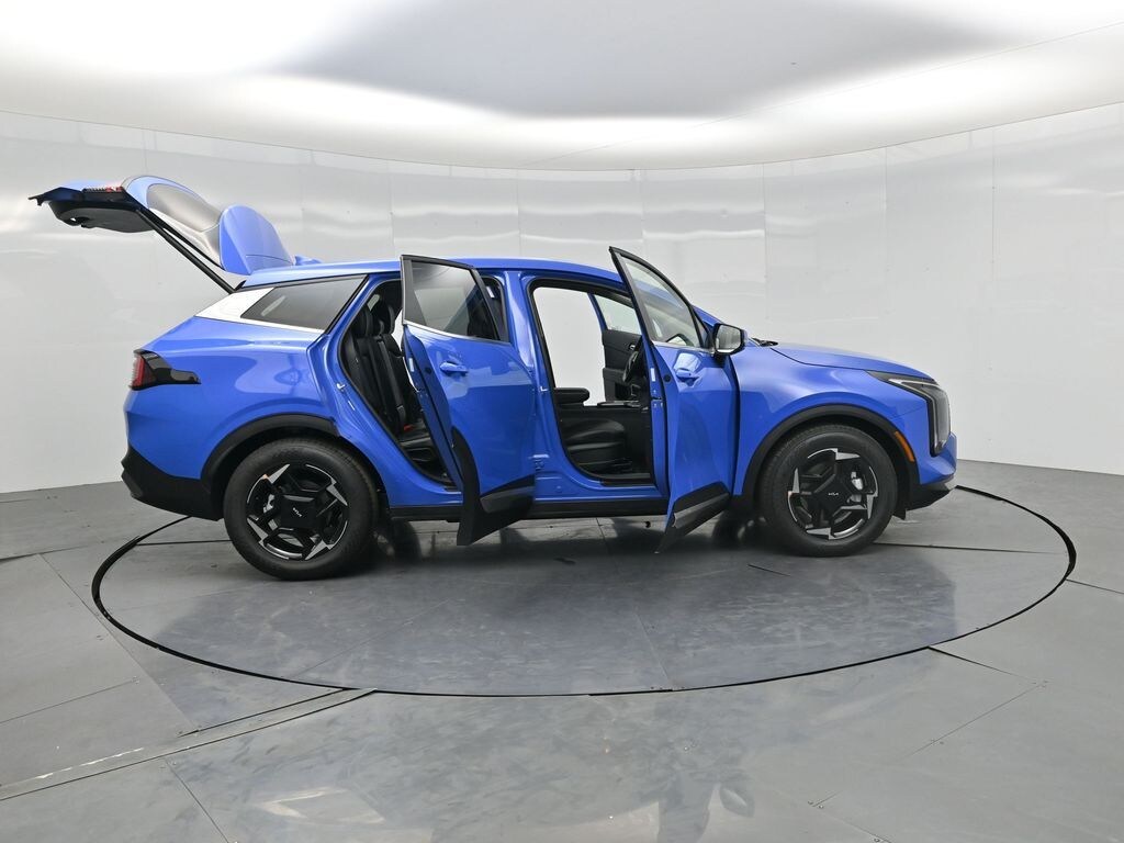 New 2026 Kia Sportage EX SUV