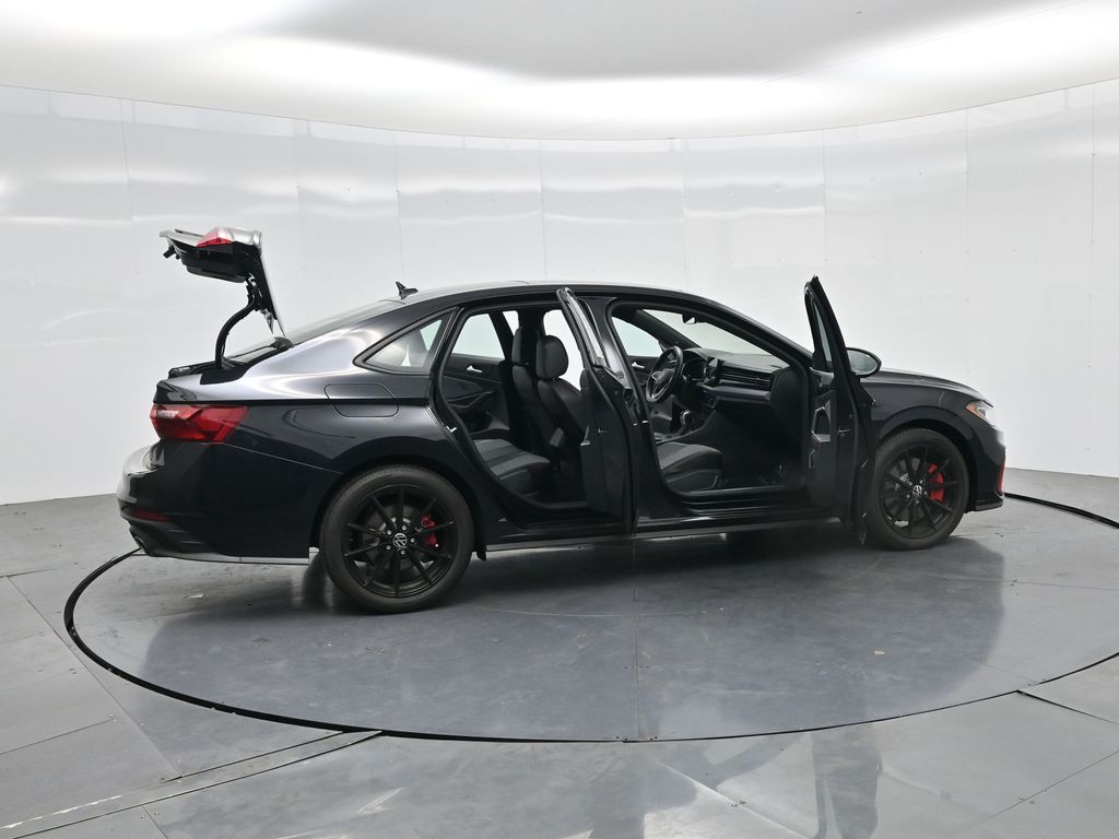 2025 Volkswagen Jetta GLI 2.0T Autobahn photo 2