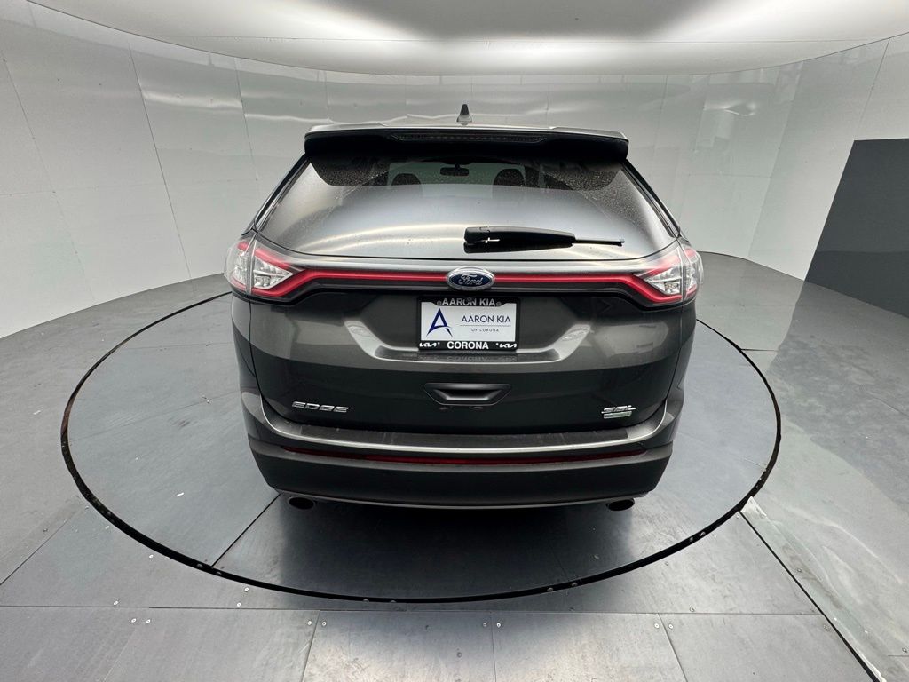 2017 Ford Edge SEL photo 4
