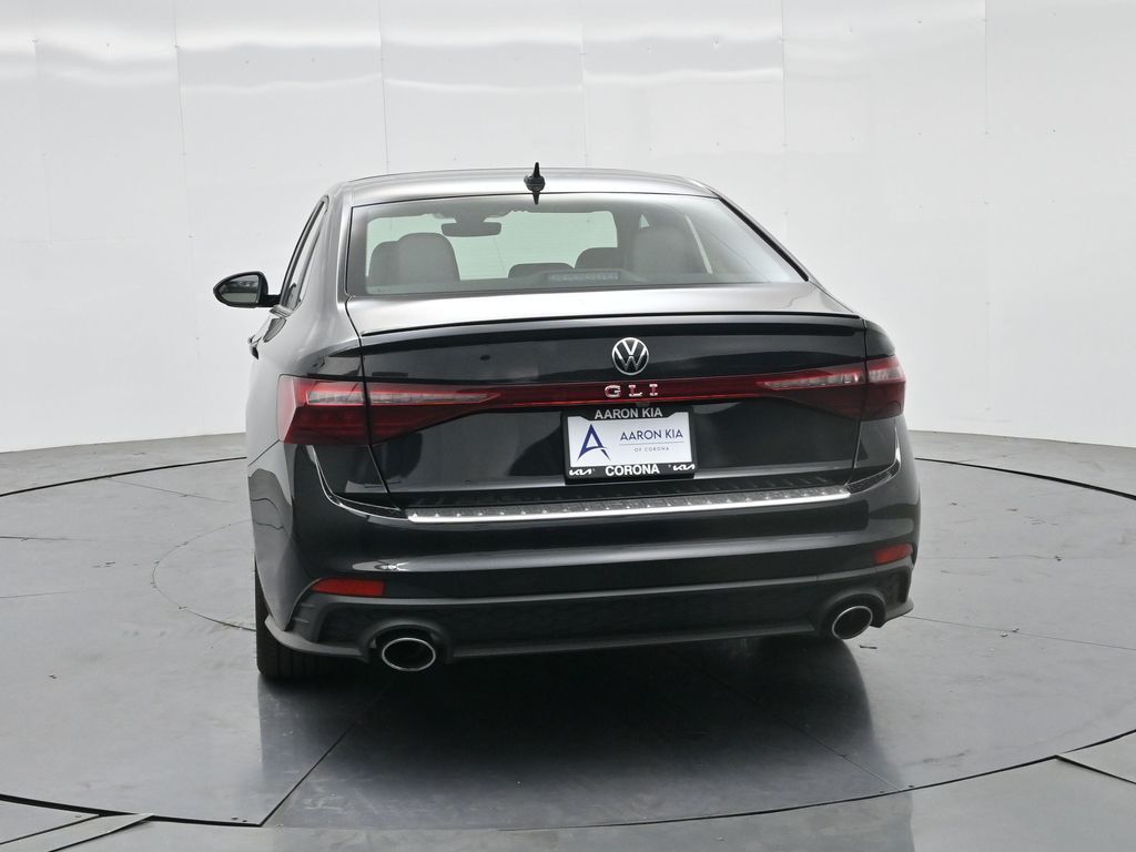 2025 Volkswagen Jetta GLI 2.0T Autobahn photo 4