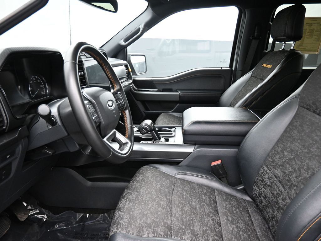 2023 Ford F-150 photo 3