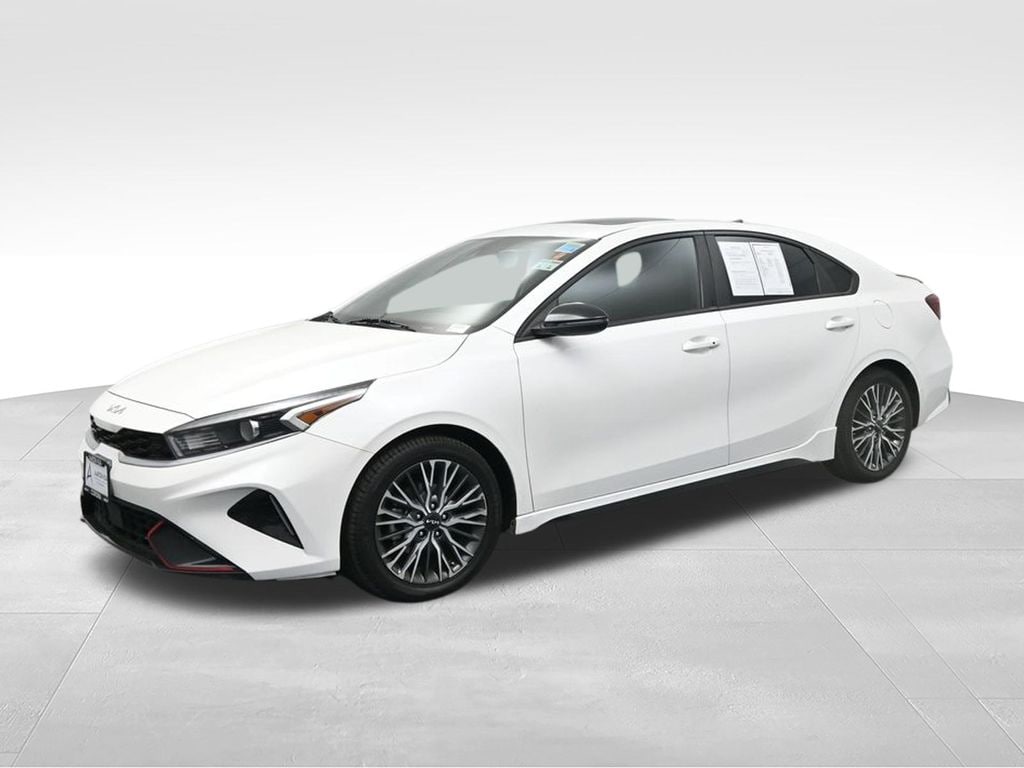 2023 Kia Forte GT-Line AT's photo