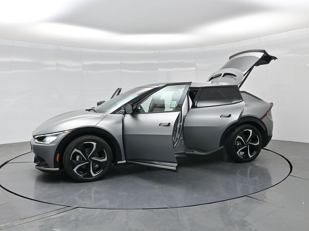 2022 Kia EV6 GT-Line photo 2