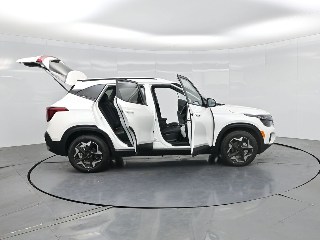 New 2026 Kia Seltos S SUV