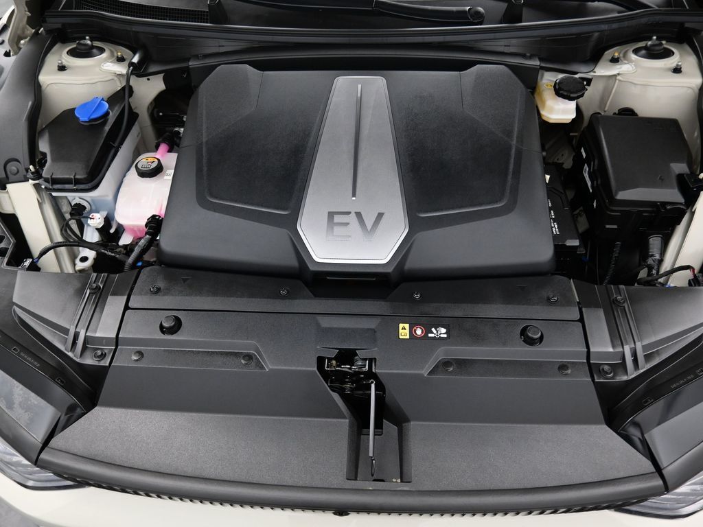 2024 Kia EV6 Wind photo 6