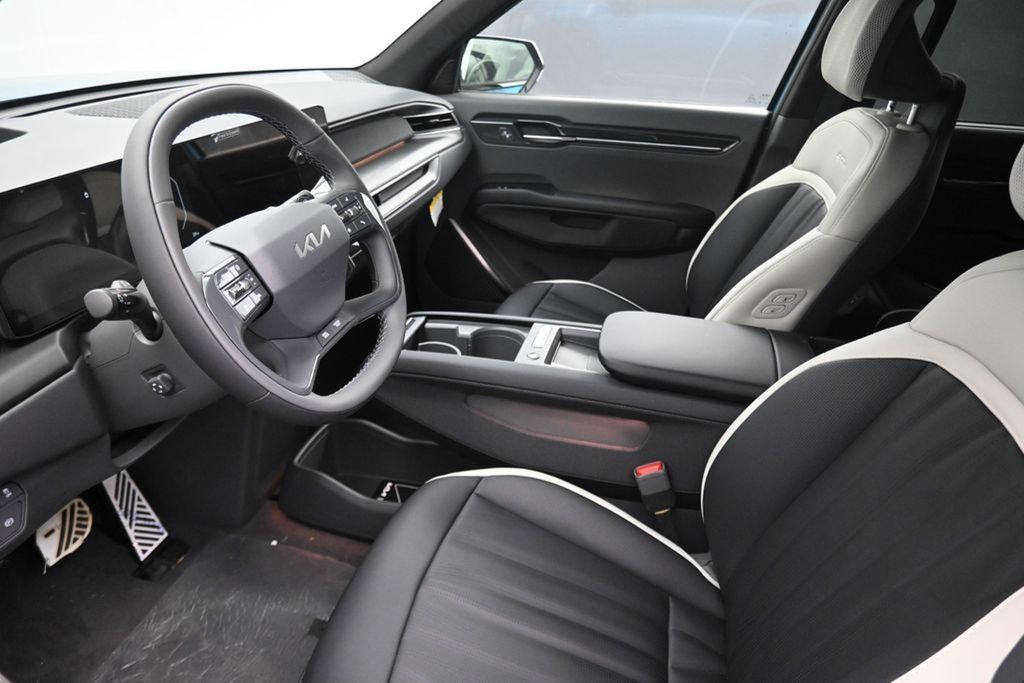 2026 Kia EV9 GT-Line - Photo 16
