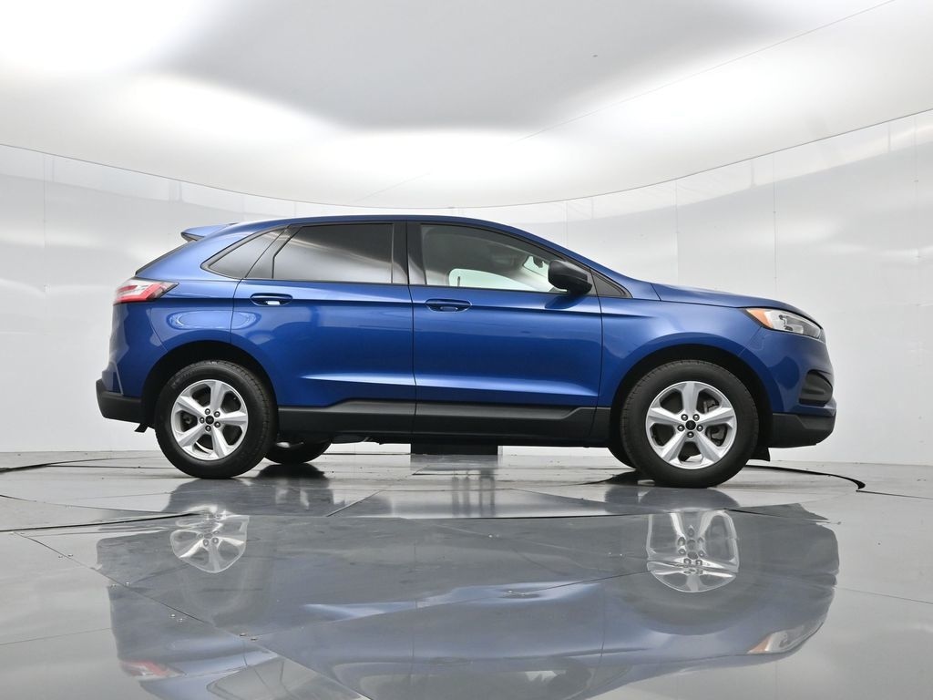 Used 2024 Ford Edge SE SUV