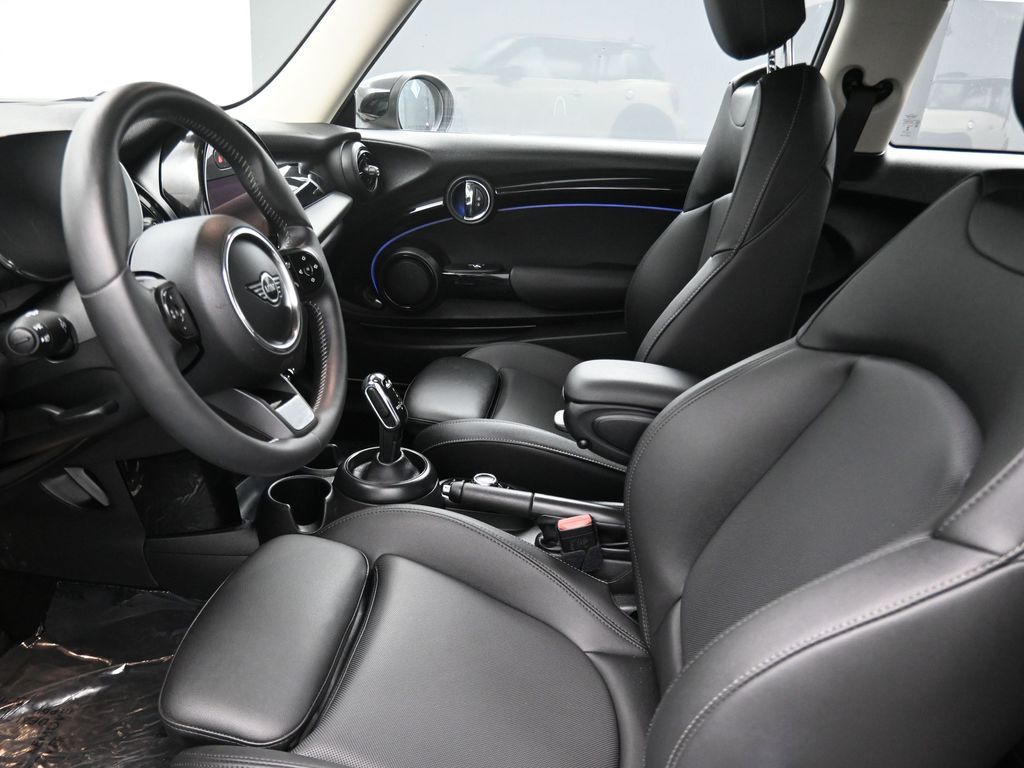 2023 MINI Hardtop 2 Door Cooper S photo 3