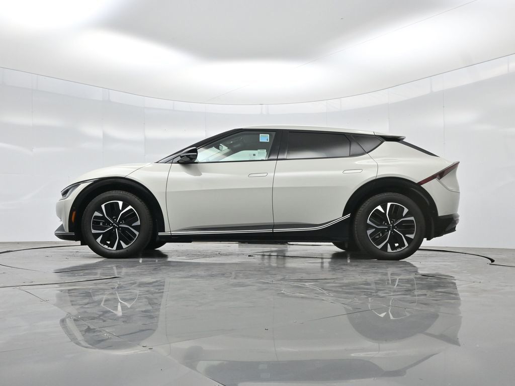 2024 Kia EV6 Wind photo 5