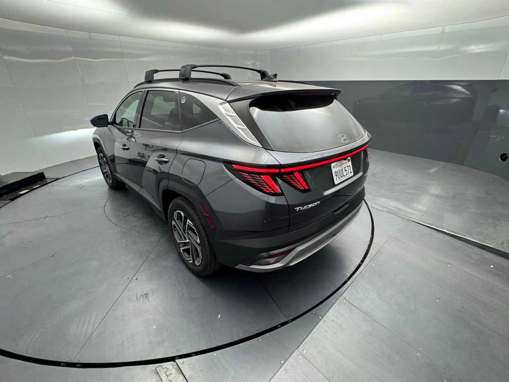 2025 Hyundai Tucson Hybrid Limited photo 3