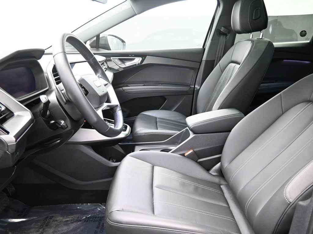 2024 Audi Q4 e-tron 55 Premium photo 3