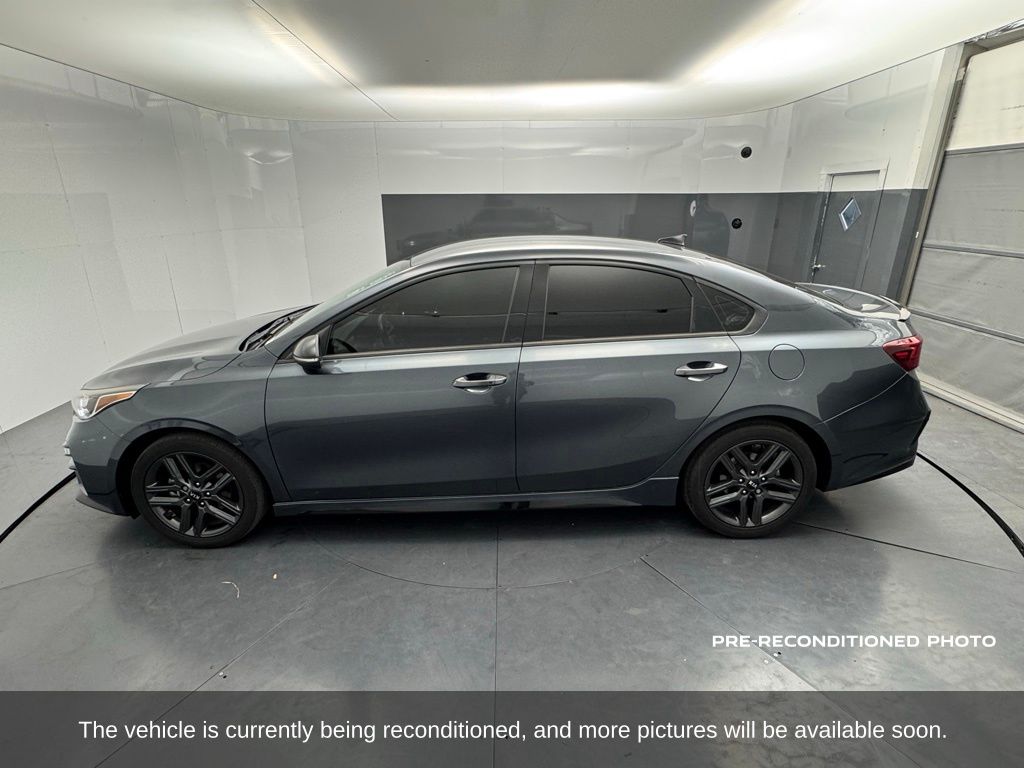 2021 Kia Forte GT-Line photo 2
