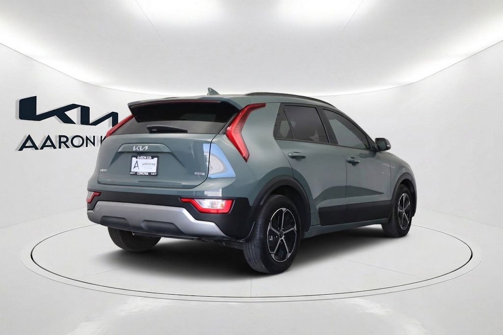 Used 2025 Kia Niro Plug-In Hybrid EX SUV