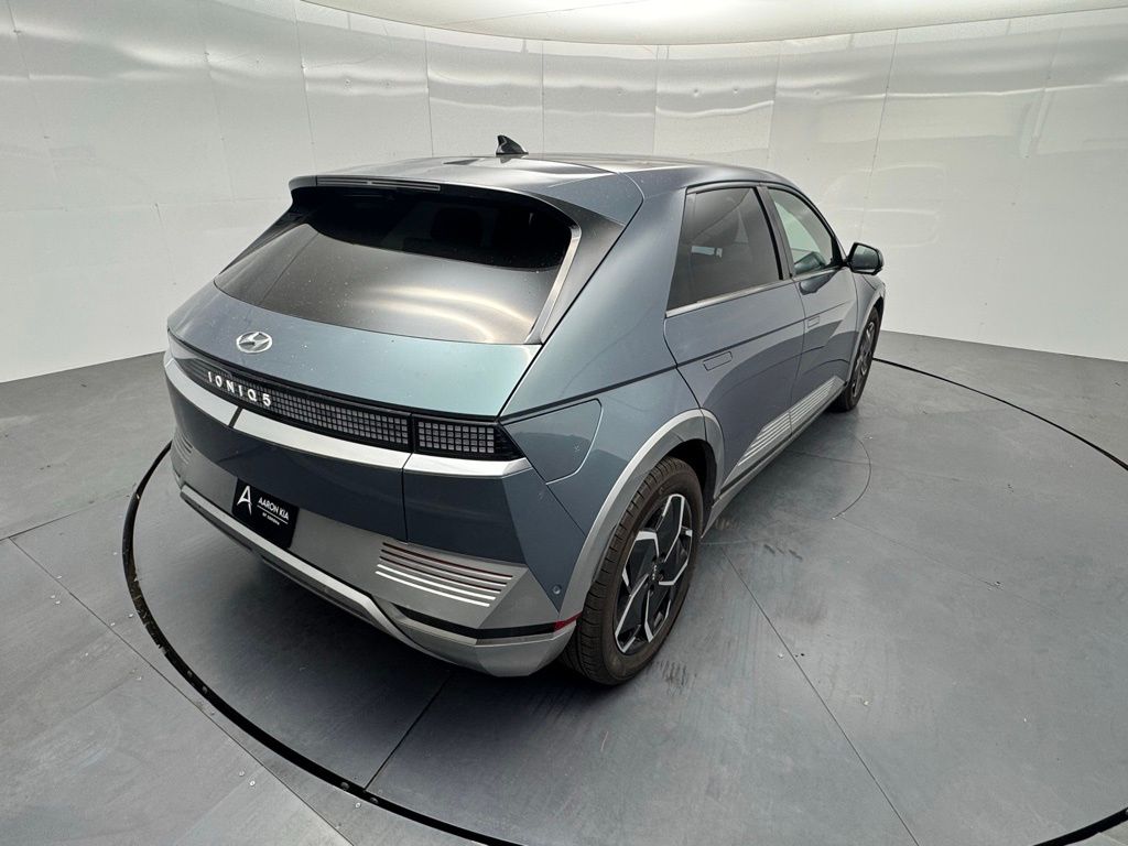 2024 Hyundai IONIQ 5 Limited photo 5