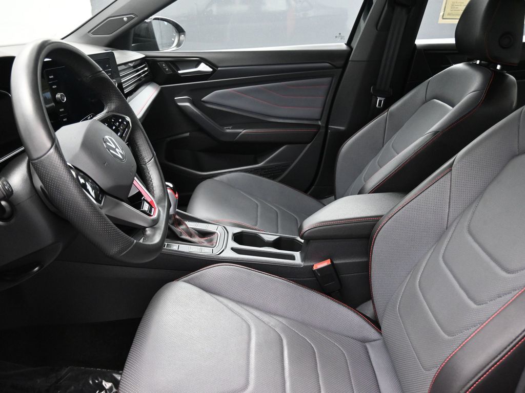 2025 Volkswagen Jetta GLI 2.0T Autobahn photo 3