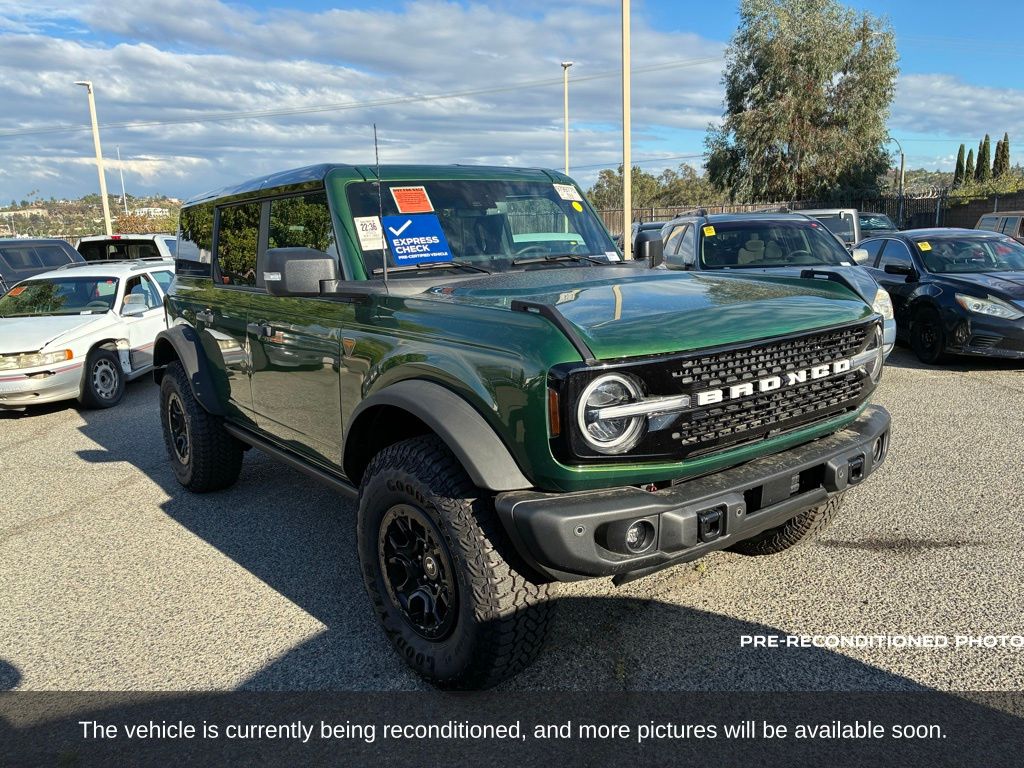 2025 Ford Bronco Badlands photo 3