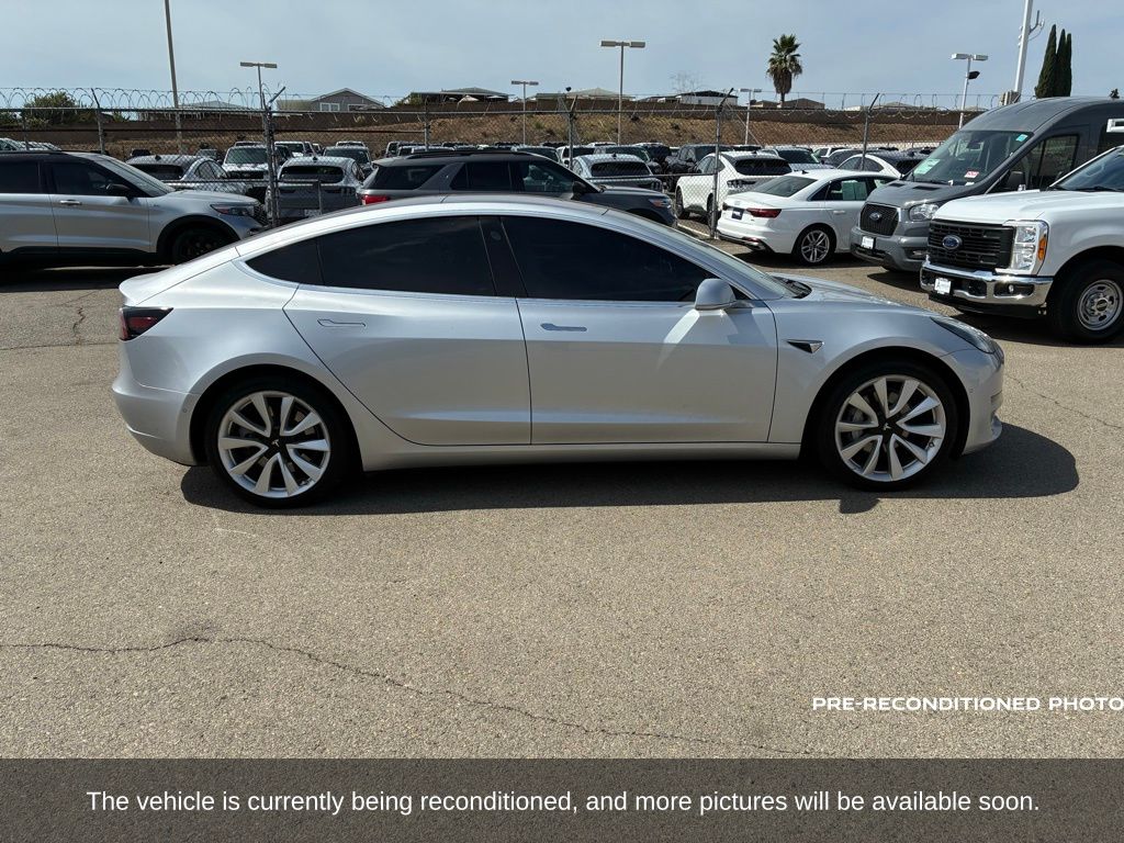 2018 Tesla Model 3 Long Range photo 4
