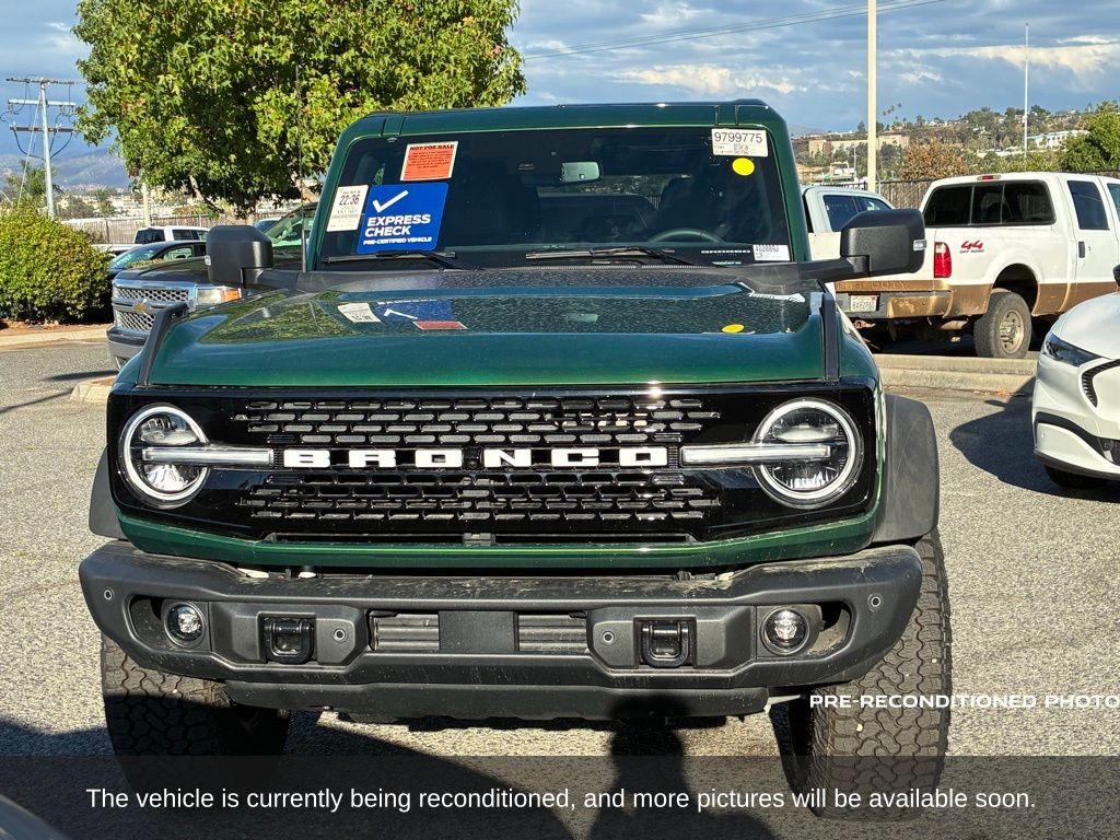 2025 Ford Bronco Badlands photo 2