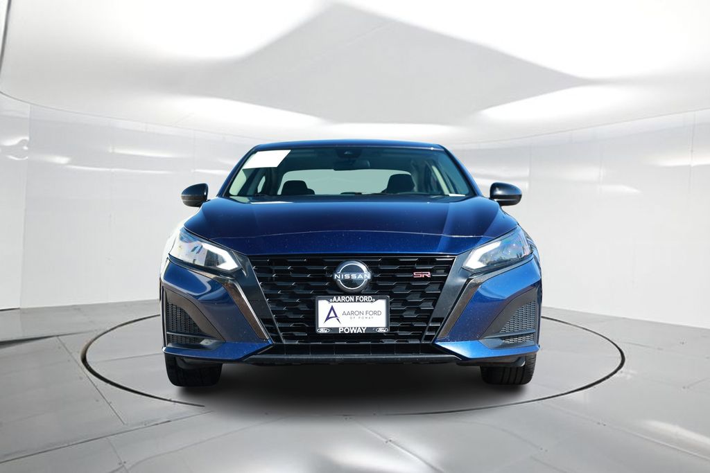 2023 Nissan Altima 2.5 SR photo 4