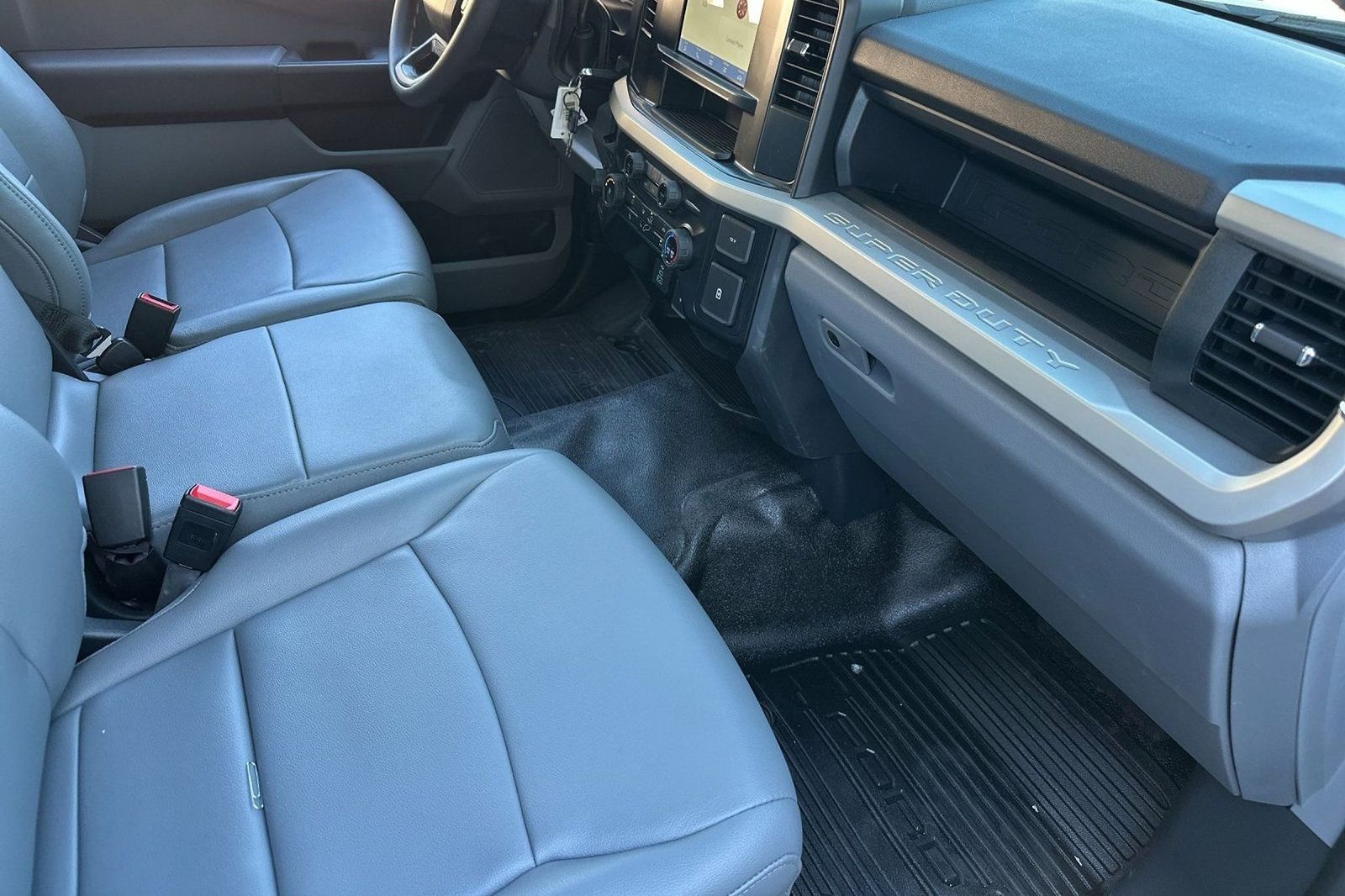 2025 Ford F-550 Super Duty Chassis Cab XL - Photo 19