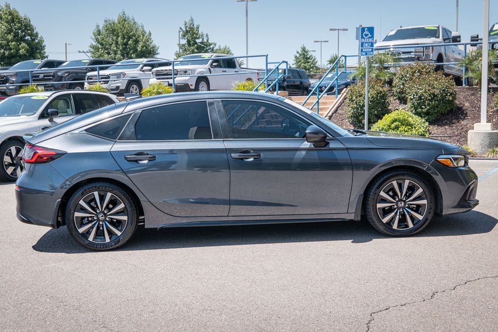 2023 Honda Civic EX-L Hatchback photo 4