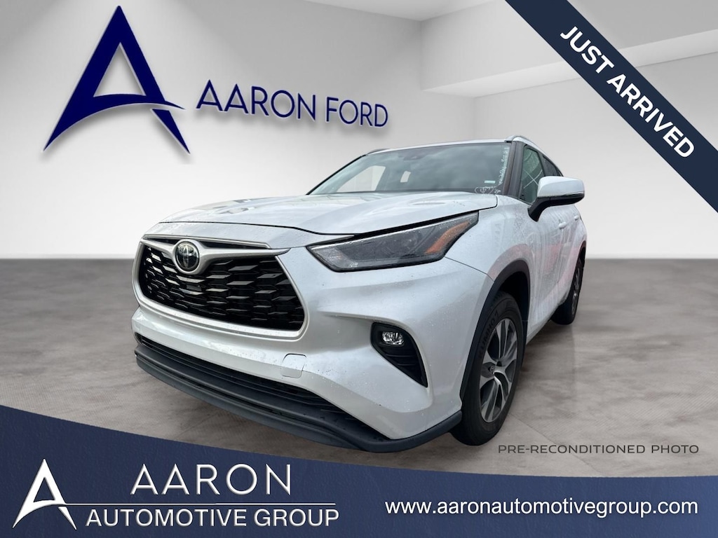 Used 2023 Toyota Highlander XLE SUV