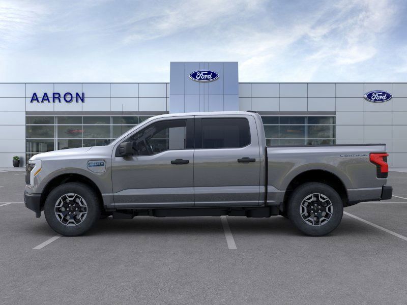 2024 Ford F-150 Lightning XL photo 3