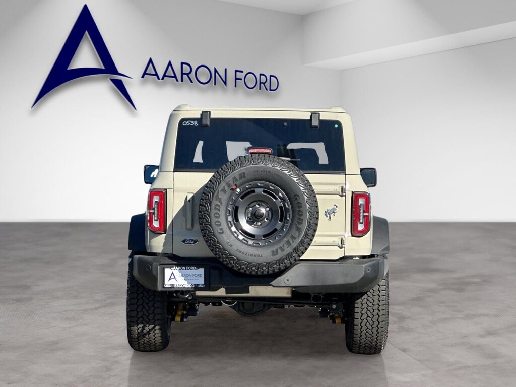 New 2025 Ford Bronco Outer Banks SUV