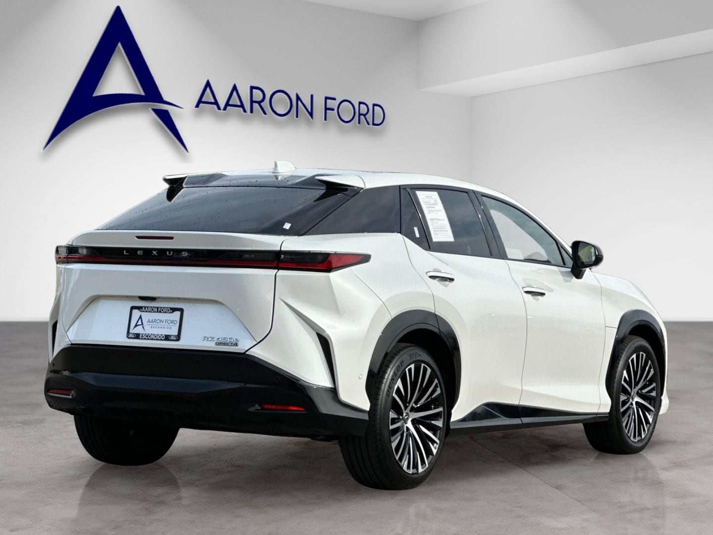 2024 LEXUS RZ 450e Premium photo 5